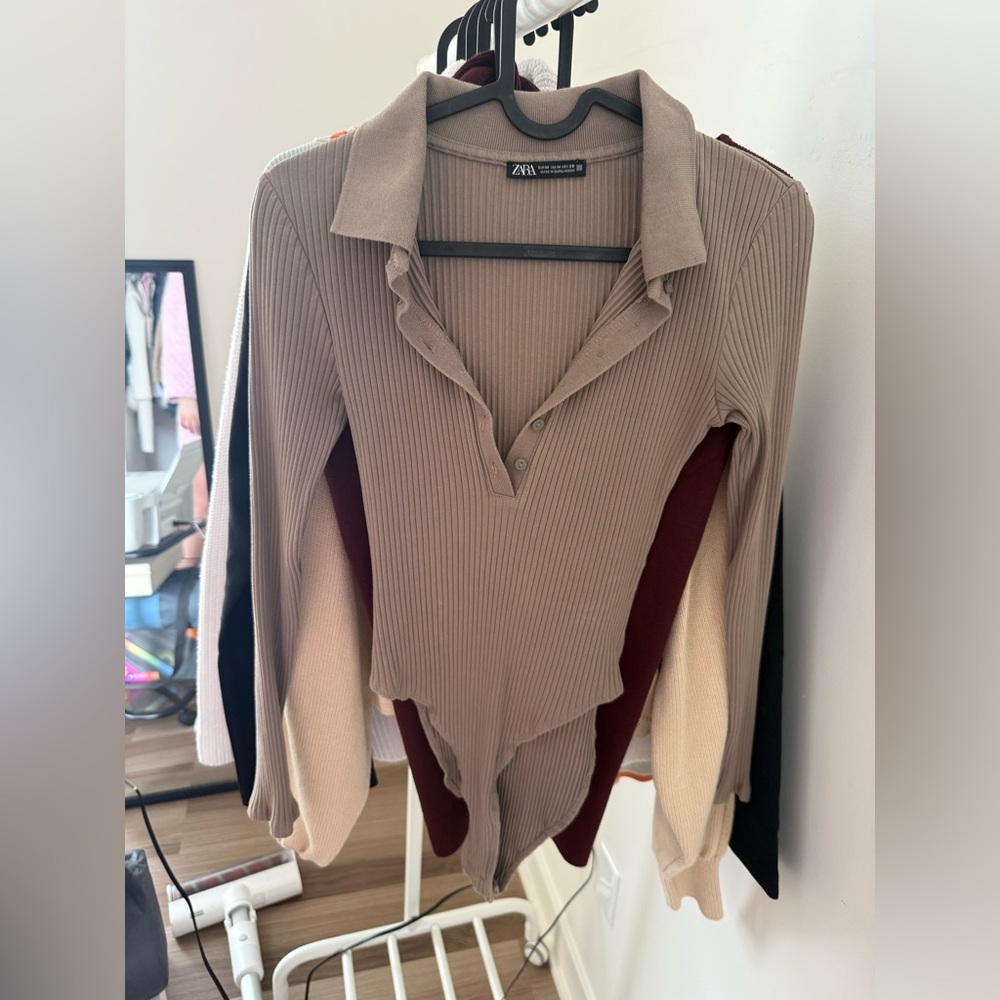 Zara Women's Taupe Ribbed Bodysuit
